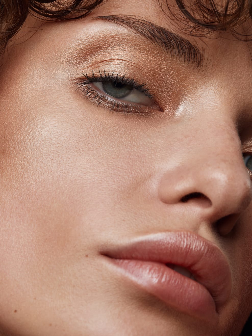 Model geschminkt mit Imbe Multi Shadow 01