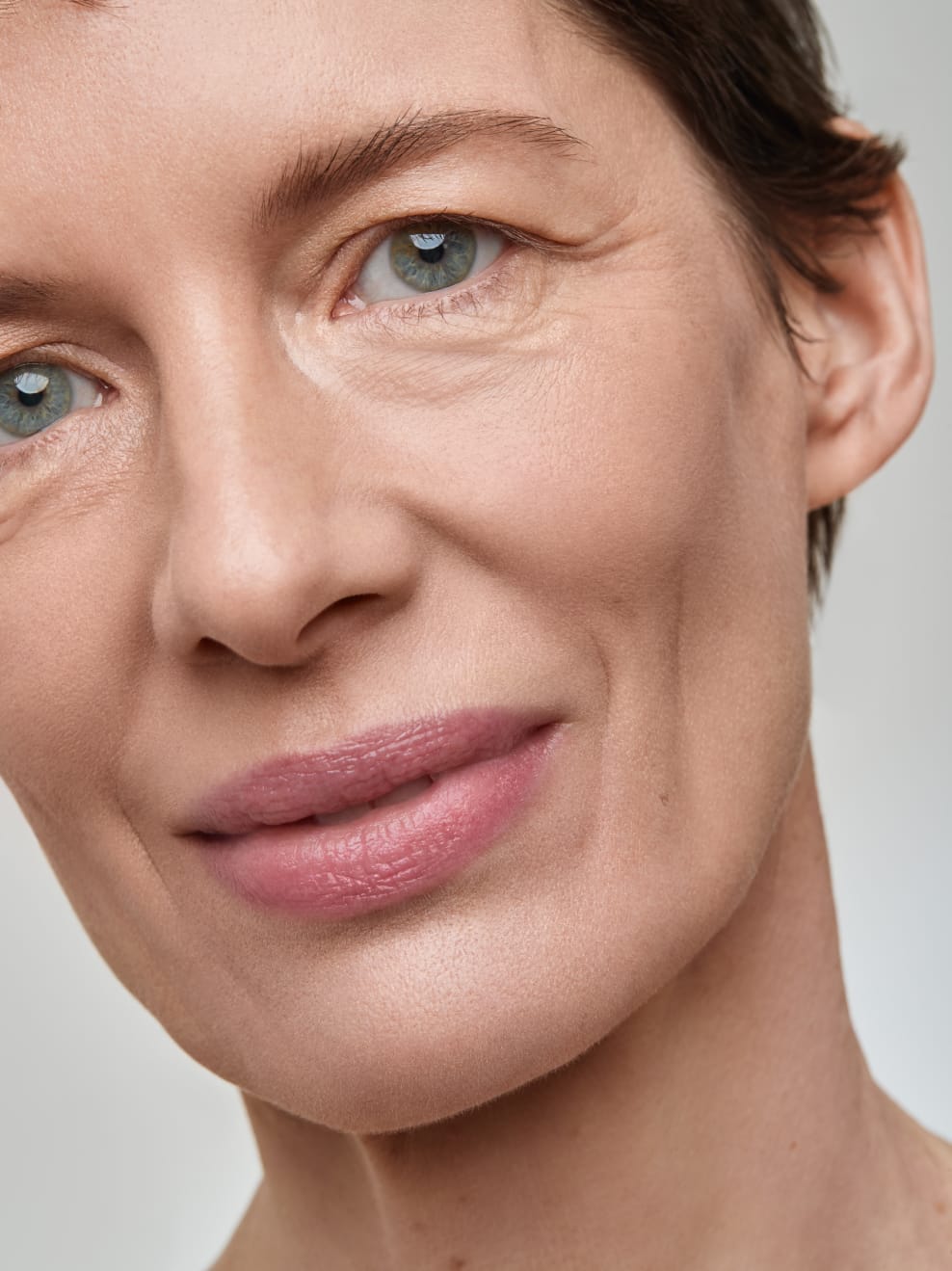 Modelgesicht mit BESTE 01 aufgetragen