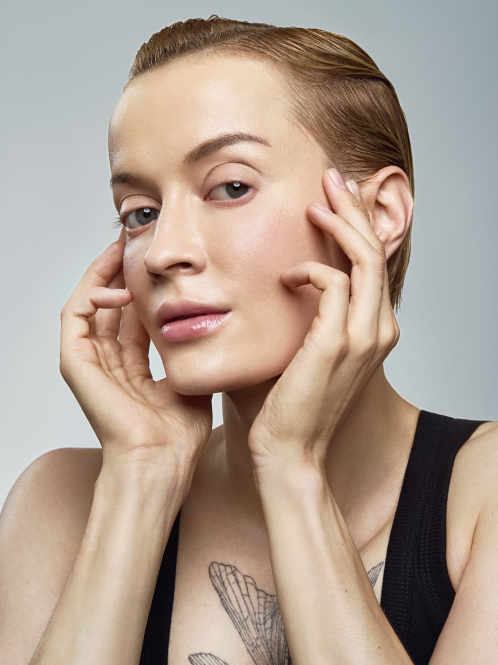 Model Milte Foundation 01