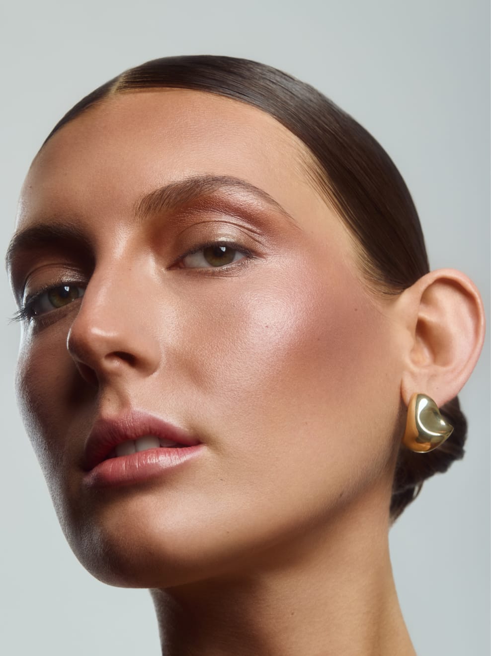 Model geschminkt mit Vlitter 03