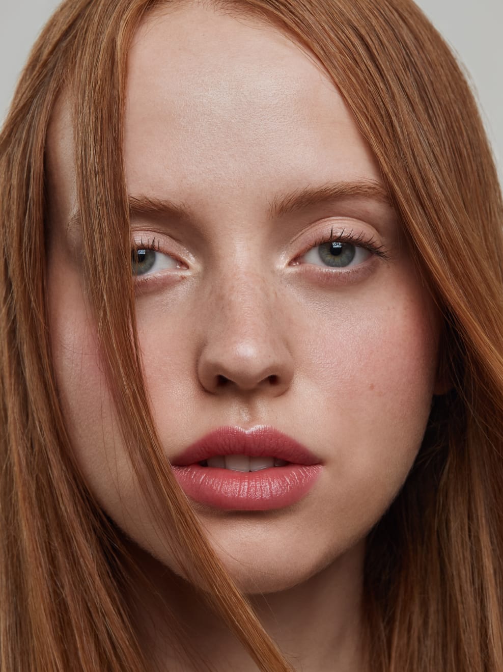 Modelface mit WINT 02 und TAGAROT 01 aufgertragen