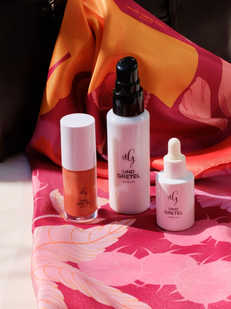 Set Special with Signature Towel Summer Essentials Set
