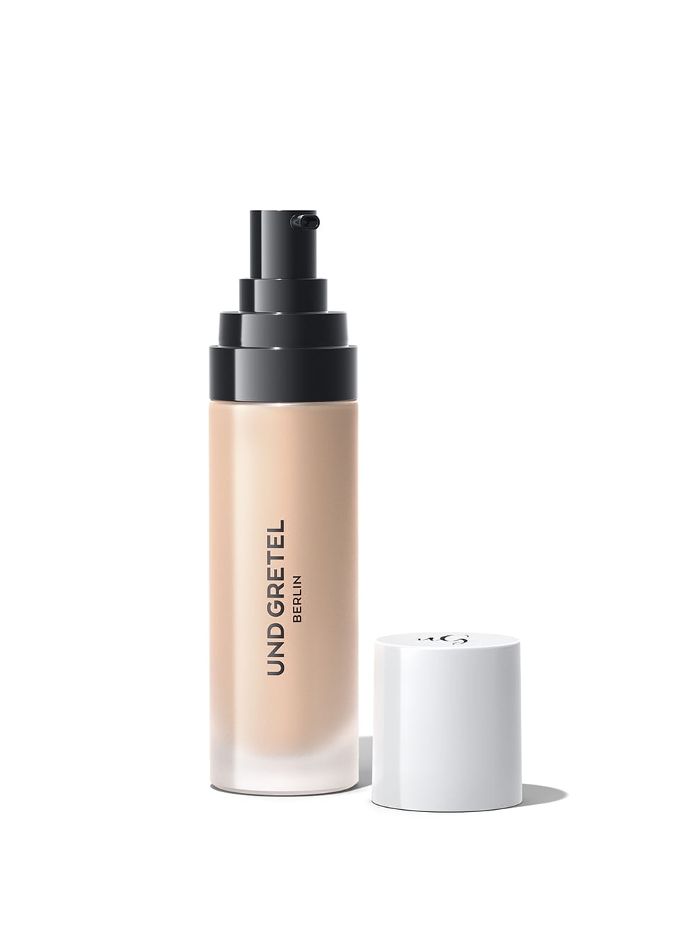 UND GRETEL Liquid Foundation EBEN 02