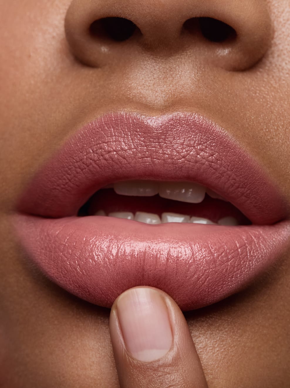 UND GRETEL TAGAROT Lipstick Rose Kiss