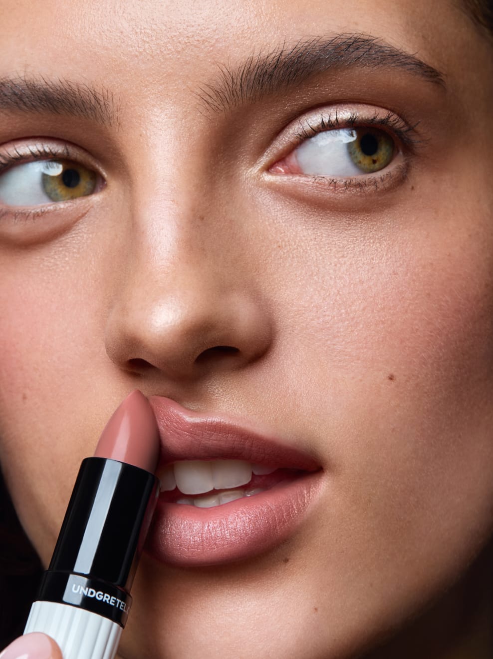 UND GRETEL TAGAROT Lipstick Rose Kiss